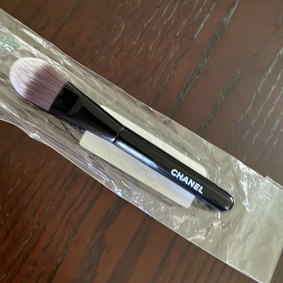 CHANEL Makeup Chanel Foundation Brush Poshmark